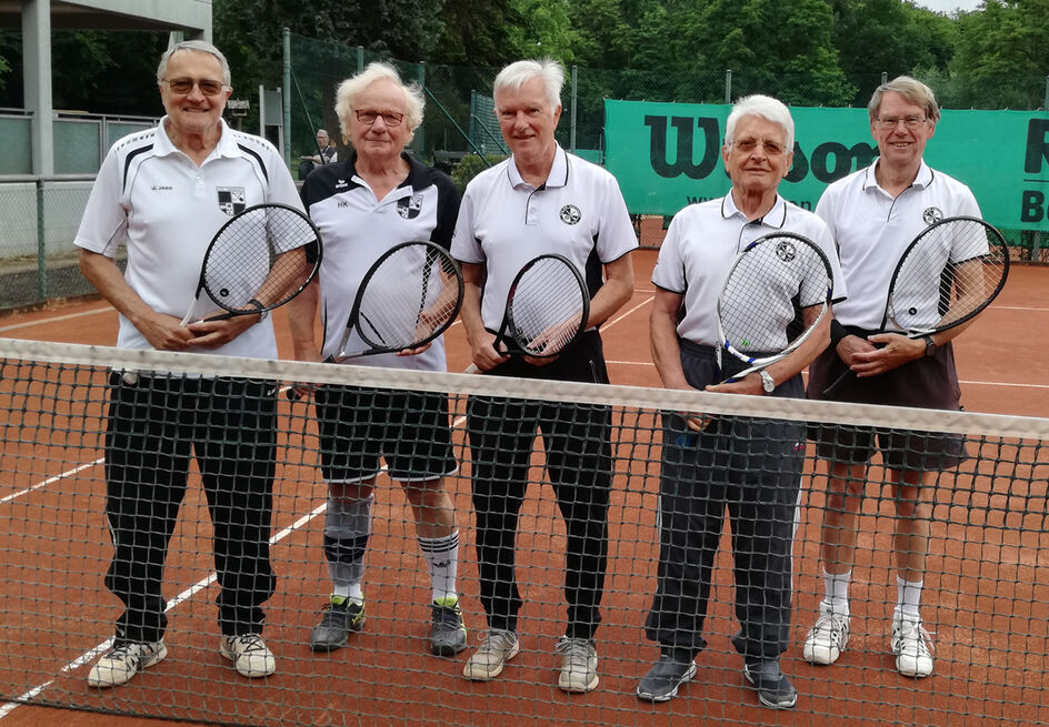 Das erfolgreiche Team mit (von links) Fritz Zimmermann (MF), Heinz Kings, Harald Ohm, Rüdiger Valerius und Wolfgang Höper.