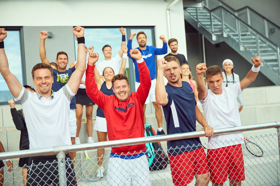 Gruppe von Tennisspielern. Foto: DTB