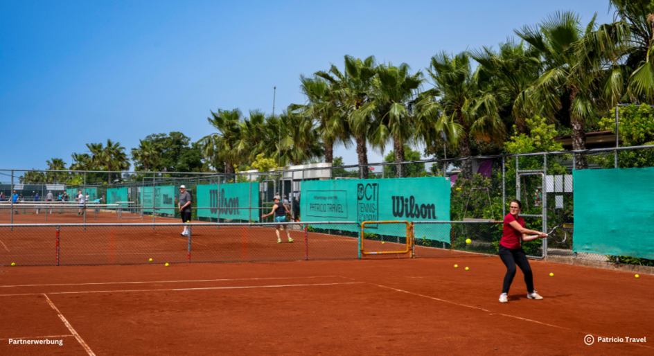 Tennis im Urlaub. TVM-LK-Camp mit Reisepartner Patricio Travel.